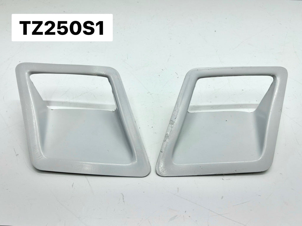 TZ250S1 - 85/87 TZ250S FAIRING W/DUCTS/CUFFS