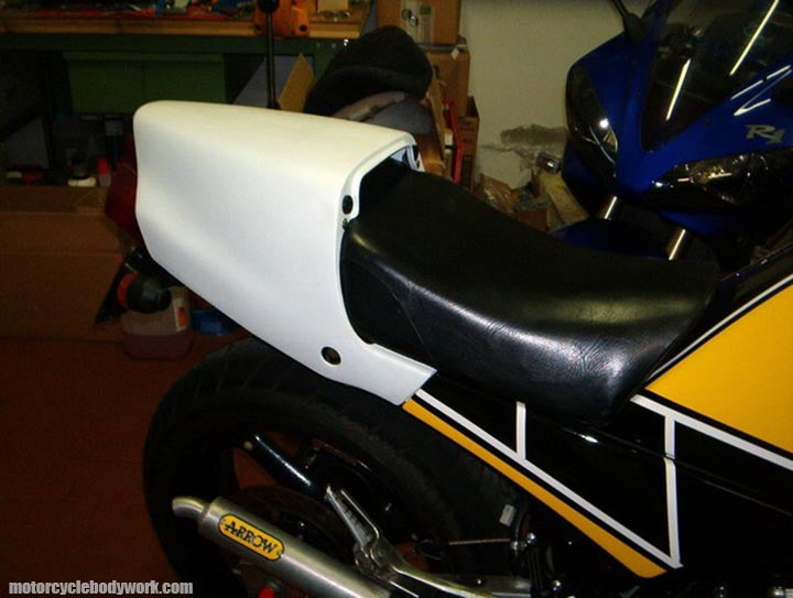 RZ3507 - 84/85 RZ350 SOLO SEAT COWL