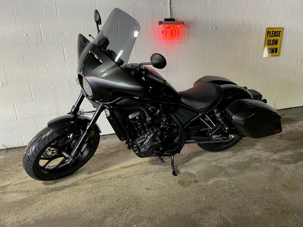 1100T V1 with 15.5in. Light Smoke Gray