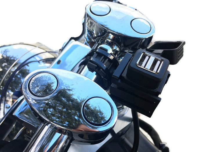 Universal Motorcycle USB Quick Charger & Mount