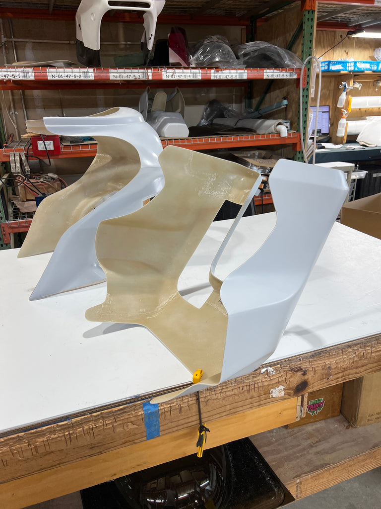 MM6 - MAD MAX La Parisenne Mark 2 LOWER FAIRING