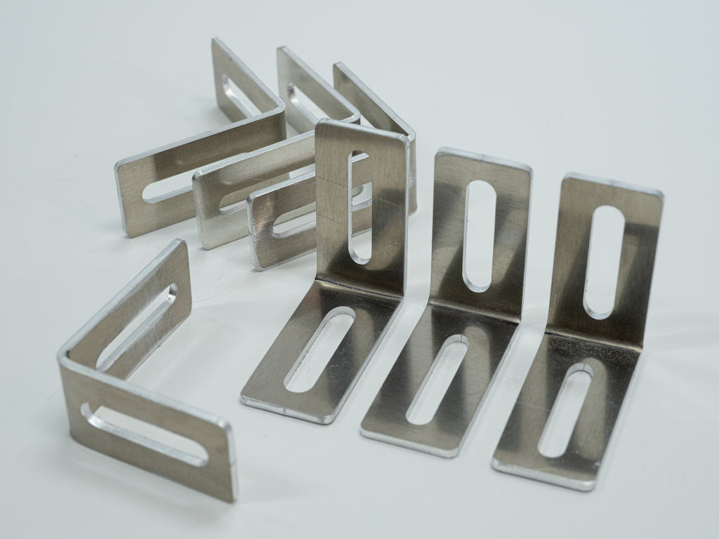 UB2 - UNIVERSAL QUARTER FAIRING BRACKETS (SET OF 2)