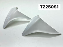 Load image into Gallery viewer, TZ250S1 - 85/87 TZ250S FAIRING W/DUCTS/CUFFS