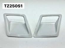 Load image into Gallery viewer, TZ250S1 - 85/87 TZ250S FAIRING W/DUCTS/CUFFS