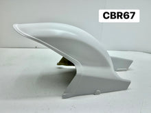 Load image into Gallery viewer, CBR67 - 87/90 CBR600 SWING ARM FENDER