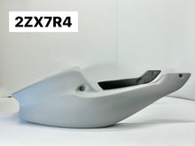 Load image into Gallery viewer, 2ZX7R4 - 93/95 ZX7R SUPERSPORT TAIL SECTION