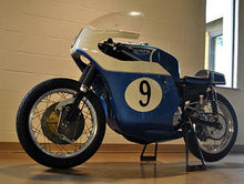 Load image into Gallery viewer, TRI3 - 69/70 TRI/BSA HIGH-BOY FAIRING