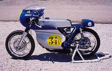 Load image into Gallery viewer, X61 - 65/67 SUZ X6 FAIRING WITH DOOR