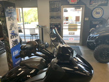 Load image into Gallery viewer, 15.5in. Light Gray (Eluder)