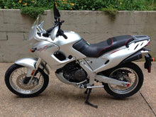 Load image into Gallery viewer, Aprilia 650 Pegaso 2000 - 2002