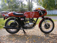 Load image into Gallery viewer, Fairing Manufacturer Avon AR 16