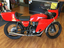 Load image into Gallery viewer, Fairing Manufacturer Don Vesco Cafe Royale