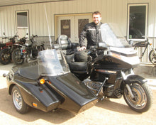 Load image into Gallery viewer, Fairing Manufacturer HitchHiker Sidecar