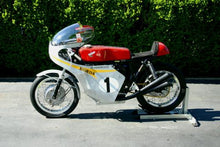 Load image into Gallery viewer, Honda RC 172
