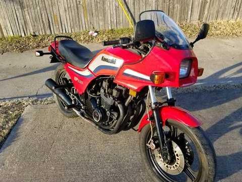 Kawasaki GPZ 550 1984 - 1985