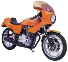 Load image into Gallery viewer, Laverda Montjuics 500 5 Hole Serie 2