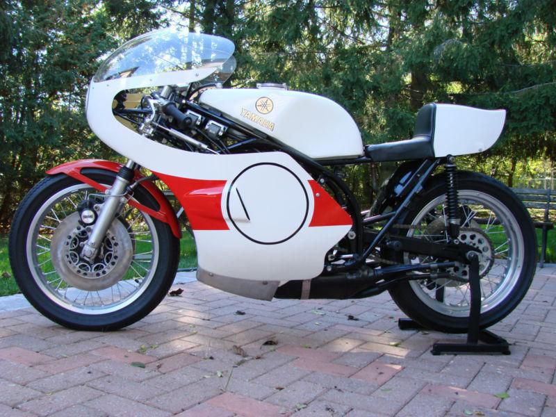 Yamaha TZ 700